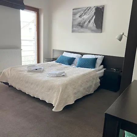 Szara U Ksawerego Couette-café 3*