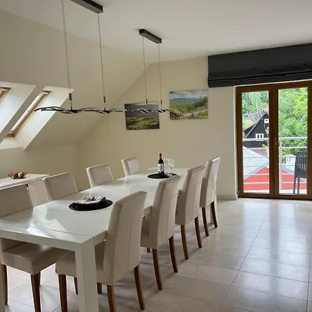 לינה וארוחת בוקר Szara U Ksawerego