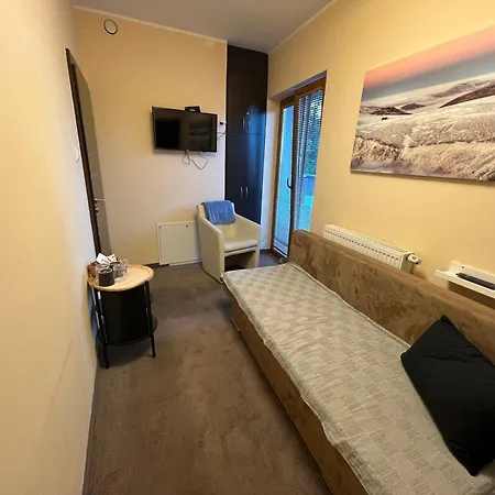 Szara U Ksawerego Bed & Breakfast 3*