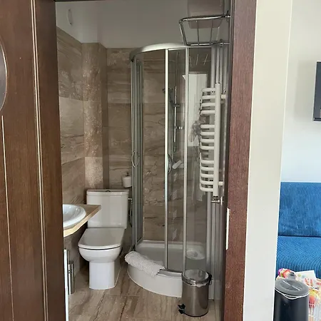 Szara U Ksawerego לינה וארוחת בוקר 3*